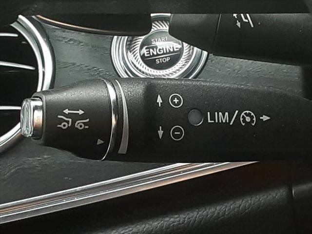 �����[�_�[�N���[�Y�R���g���[��