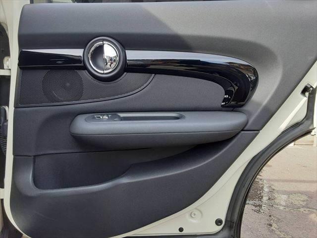 ���h�A�g����