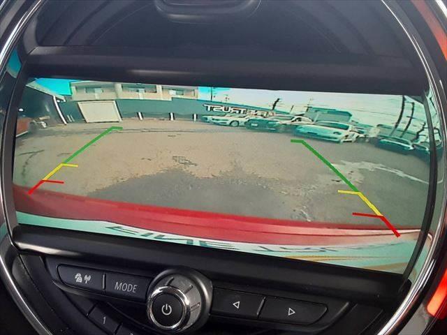 ���o�b�N�J����