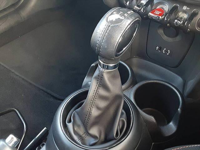 ���V�t�g����