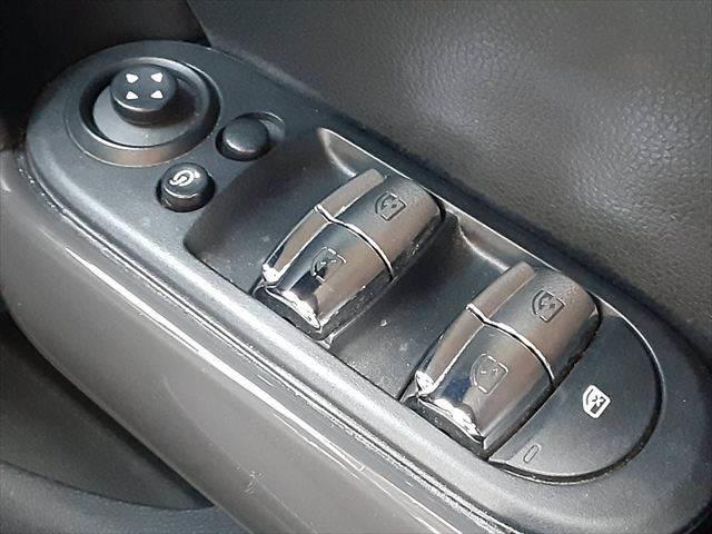 ���p���[�E�B���h�E