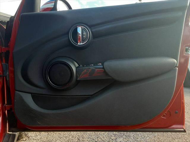 ���h�A�g����