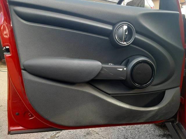 ���h�A�g����