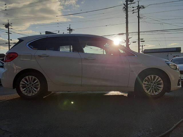 �P�R�N�o�߁A�P�O�����������̎ԗ��ł���΍Œ��Q�N�Ԃ̕ۏ؂ɂ��������������܂��B���Ԓ��̑��s�����A�C���񐔂͂Ȃ�Ɩ����������A���Օi�ȊO��ΏۂƂ����L�͈͂̕ۏ؃v���������p�ӂ������Ă���܂��B