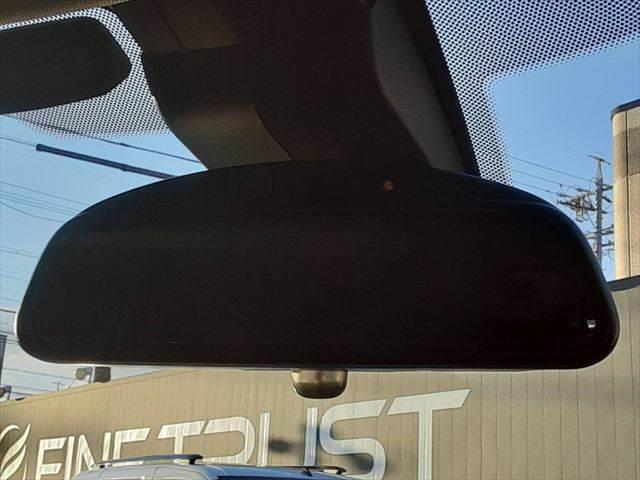 �����[���~���[