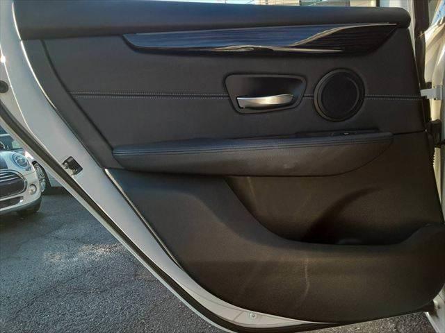 ���h�A�g����