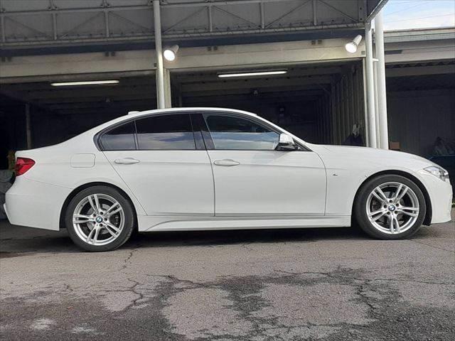 �P�R�N�o�߁A�P�O�����������̎ԗ��ł���΍Œ��Q�N�Ԃ̕ۏ؂ɂ��������������܂��B���Ԓ��̑��s�����A�C���񐔂͂Ȃ�Ɩ����������A���Օi�ȊO��ΏۂƂ����L�͈͂̕ۏ؃v���������p�ӂ������Ă���܂��B