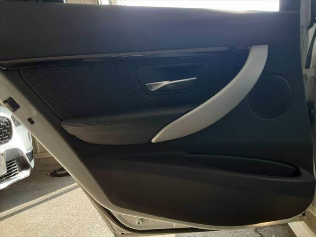 ���h�A�g����