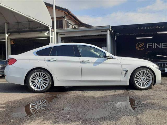 �P�R�N�o�߁A�P�O�����������̎ԗ��ł���΍Œ��Q�N�Ԃ̕ۏ؂ɂ��������������܂��B���Ԓ��̑��s�����A�C���񐔂͂Ȃ�Ɩ����������A���Օi�ȊO��ΏۂƂ����L�͈͂̕ۏ؃v���������p�ӂ������Ă���܂��B