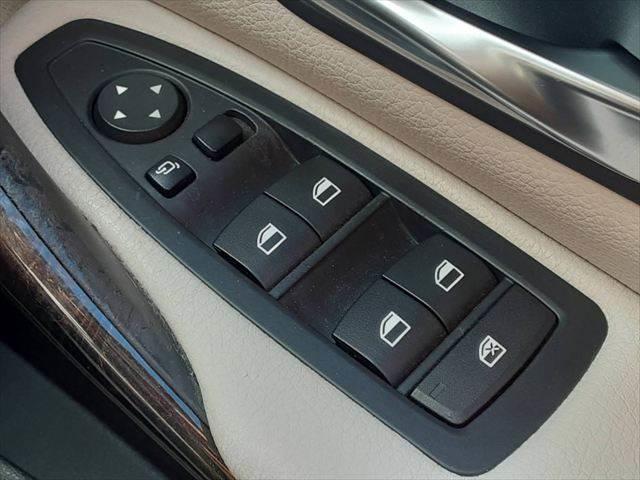 ���p���[�E�B���h�E