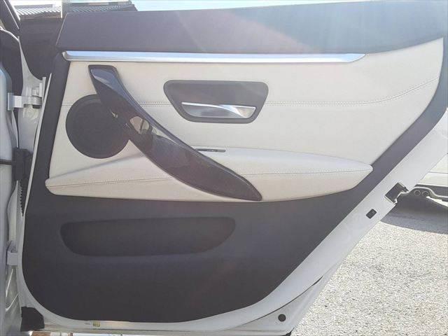 ���h�A�g����