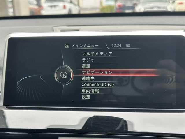 Ｘ１ ｘＤｒｉｖｅ　１８ｄ　ｘライン　コンフォートパッケージ　ドライビングアシスト　パーキングアシスト　ブラックハーフレザーシート　パワーバックドア　禁煙車　純正１８インチアルミホイール　インテリジェントセーフティ　コンフォートアクセス（5枚目）