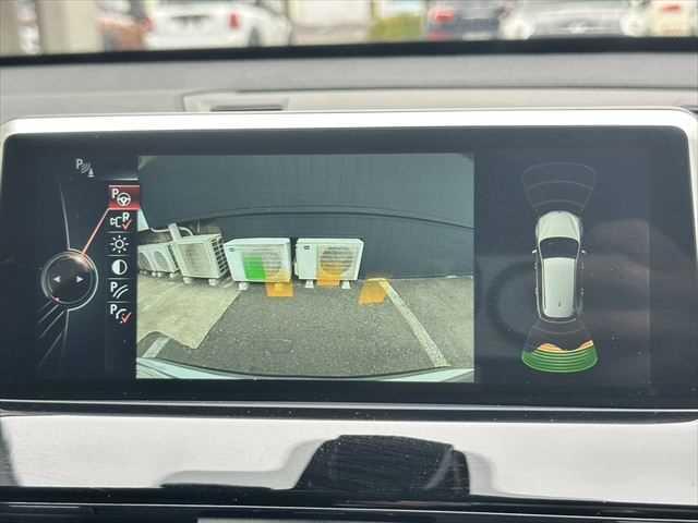 Ｘ１ ｘＤｒｉｖｅ　１８ｄ　ｘライン　コンフォートパッケージ　ドライビングアシスト　パーキングアシスト　ブラックハーフレザーシート　パワーバックドア　禁煙車　純正１８インチアルミホイール　インテリジェントセーフティ　コンフォートアクセス（6枚目）