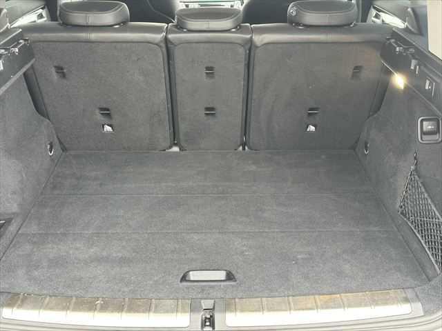 Ｘ１ ｘＤｒｉｖｅ　１８ｄ　ｘライン　コンフォートパッケージ　ドライビングアシスト　パーキングアシスト　ブラックハーフレザーシート　パワーバックドア　禁煙車　純正１８インチアルミホイール　インテリジェントセーフティ　コンフォートアクセス（9枚目）