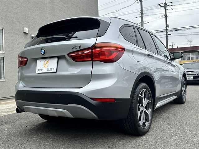 Ｘ１ ｘＤｒｉｖｅ　１８ｄ　ｘライン　コンフォートパッケージ　ドライビングアシスト　パーキングアシスト　ブラックハーフレザーシート　パワーバックドア　禁煙車　純正１８インチアルミホイール　インテリジェントセーフティ　コンフォートアクセス（17枚目）