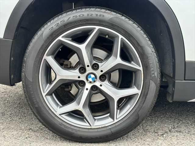 Ｘ１ ｘＤｒｉｖｅ　１８ｄ　ｘライン　コンフォートパッケージ　ドライビングアシスト　パーキングアシスト　ブラックハーフレザーシート　パワーバックドア　禁煙車　純正１８インチアルミホイール　インテリジェントセーフティ　コンフォートアクセス（27枚目）