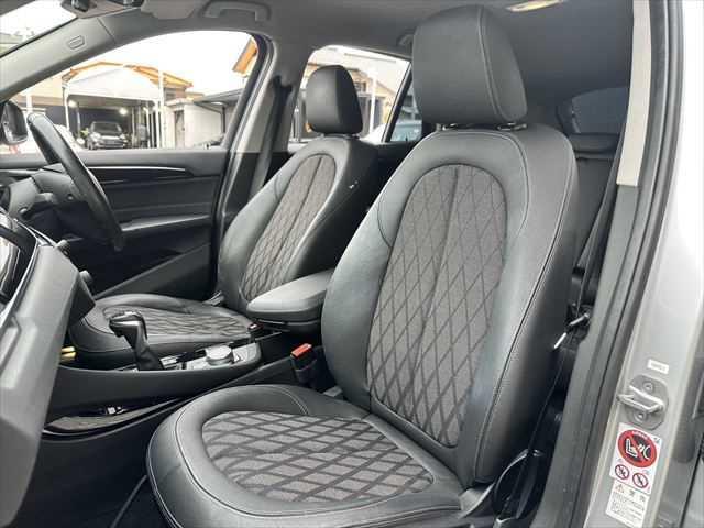 Ｘ１ ｘＤｒｉｖｅ　１８ｄ　ｘライン　コンフォートパッケージ　ドライビングアシスト　パーキングアシスト　ブラックハーフレザーシート　パワーバックドア　禁煙車　純正１８インチアルミホイール　インテリジェントセーフティ　コンフォートアクセス（31枚目）