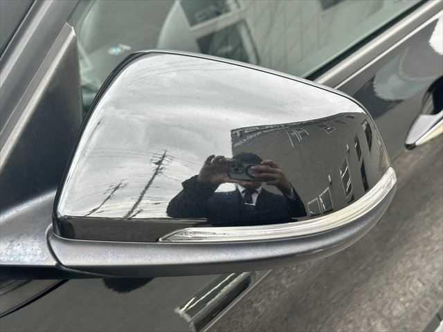 Ｘ１ ｘＤｒｉｖｅ　２０ｉ　ｘライン　コンフォートパッケージ　ドライビングアシスト　パーキングアシスト　パワーバックドア　ＬＥＤヘッドライト　禁煙車　インテリジェントセーフティ　コンフォートアクセス　純正１８インチアルミホイール（25枚目）