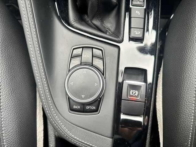 Ｘ１ ｘＤｒｉｖｅ　２０ｉ　ｘライン　コンフォートパッケージ　ドライビングアシスト　パーキングアシスト　パワーバックドア　ＬＥＤヘッドライト　禁煙車　インテリジェントセーフティ　コンフォートアクセス　純正１８インチアルミホイール（40枚目）