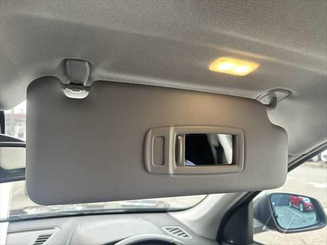 Ｘ１ ｘＤｒｉｖｅ　２０ｉ　ｘライン　コンフォートパッケージ　ドライビングアシスト　パーキングアシスト　パワーバックドア　ＬＥＤヘッドライト　禁煙車　インテリジェントセーフティ　コンフォートアクセス　純正１８インチアルミホイール（42枚目）