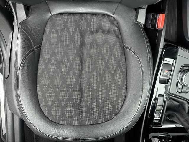 Ｘ１ ｘＤｒｉｖｅ　２０ｉ　ｘライン　コンフォートパッケージ　ドライビングアシスト　パーキングアシスト　パワーバックドア　ＬＥＤヘッドライト　禁煙車　インテリジェントセーフティ　コンフォートアクセス　純正１８インチアルミホイール（48枚目）