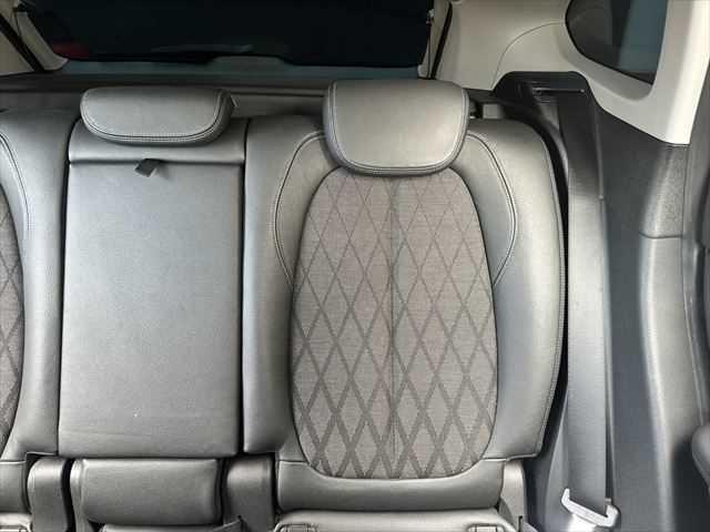 Ｘ１ ｘＤｒｉｖｅ　２０ｉ　ｘライン　コンフォートパッケージ　ドライビングアシスト　パーキングアシスト　パワーバックドア　ＬＥＤヘッドライト　禁煙車　インテリジェントセーフティ　コンフォートアクセス　純正１８インチアルミホイール（56枚目）