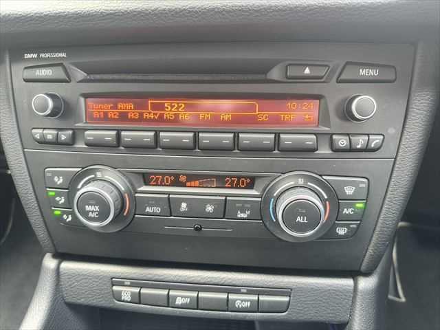 Ｘ１ ｓＤｒｉｖｅ　２０ｉ　ｘライン　ＨＤＤナビ　バックカメラ　ＨＩＤヘッドライト　フルセグＴＶ　純正１９インチアルミホイール　禁煙車　ハーフレザーシート　ＭＴモード付シフト　ＥＴＣ　ルーフレール　アイドリングストップ　スマートキー（33枚目）