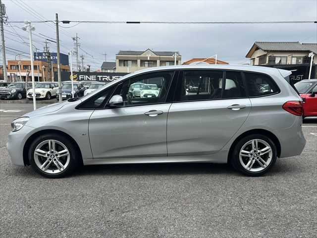 �X�ܕ~�n���ɒ��ԃX�y�[�X���������܂��B���Ԃł̂���������l���̕��͂����S����������