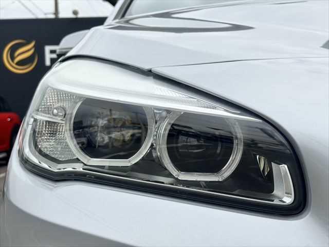 ���w�b�h���C�g