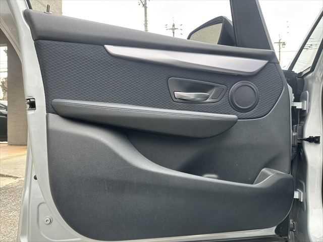 ���h�A�g����