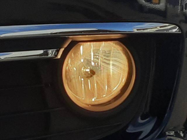 ３シリーズ ３２０ｄ　ラグジュアリー　キャメルレザーシート　アダプティブクルーズコントロール　純正ＨＤＤナビ　バックカメラ　Ｂｌｕｅｔｏｏｔｈ　禁煙車　衝突軽減ブレーキ　シートヒーター　パワーシート　クリアランスソナー　ＨＩＤヘッドライト（12枚目）