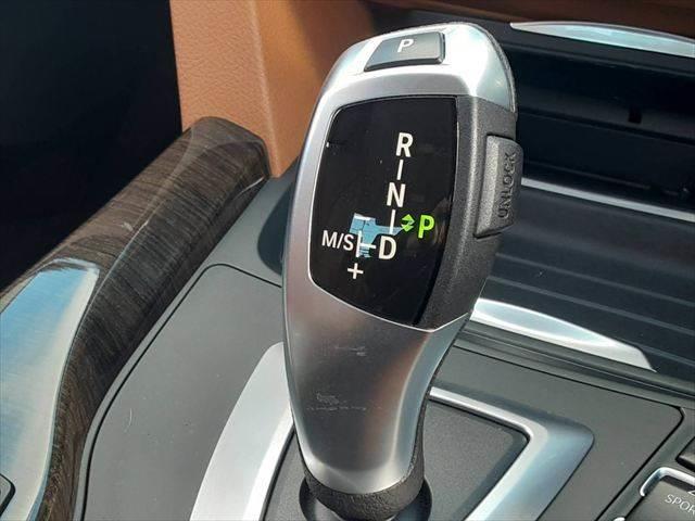 ３シリーズ ３２０ｄ　ラグジュアリー　キャメルレザーシート　アダプティブクルーズコントロール　純正ＨＤＤナビ　バックカメラ　Ｂｌｕｅｔｏｏｔｈ　禁煙車　衝突軽減ブレーキ　シートヒーター　パワーシート　クリアランスソナー　ＨＩＤヘッドライト（33枚目）