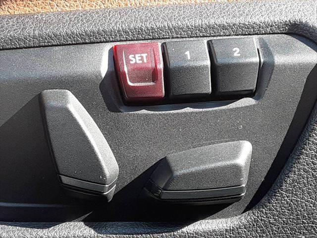 ３シリーズ ３２０ｄ　ラグジュアリー　キャメルレザーシート　アダプティブクルーズコントロール　純正ＨＤＤナビ　バックカメラ　Ｂｌｕｅｔｏｏｔｈ　禁煙車　衝突軽減ブレーキ　シートヒーター　パワーシート　クリアランスソナー　ＨＩＤヘッドライト（39枚目）