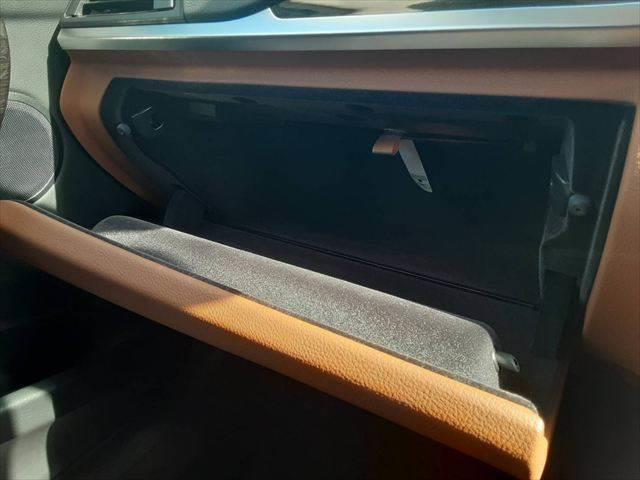 ３シリーズ ３２０ｄ　ラグジュアリー　キャメルレザーシート　アダプティブクルーズコントロール　純正ＨＤＤナビ　バックカメラ　Ｂｌｕｅｔｏｏｔｈ　禁煙車　衝突軽減ブレーキ　シートヒーター　パワーシート　クリアランスソナー　ＨＩＤヘッドライト（46枚目）