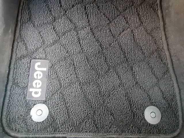 ジープ・コンパス リミテッド 黒革シート beatsサウンド 純正8インチナビ アダプティブクルーズコントロール フルセグTV 禁煙車 バックカメラ LEDヘッドライト シートヒーター付パワーシート ブラインドスポットモニター(50枚目)