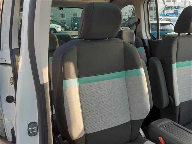 ベルランゴ シャイン　マルチパノラミックルーフ　アダプティブクルーズコントロール　衝突軽減ブレーキ　ブラインドスポットモニター　バックカメラ　禁煙車ディスプレイオーディオ　純正１６インチアルミホイール　スマートキー（56枚目）