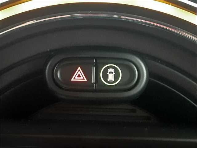 ＭＩＮＩ クーパー　パーキングアシストパッケージ　ペッパーパッケージ　ＬＥＤヘッドライト　インテリジェントセーフティ　禁煙車　コンフォートアクセス　純正ＨＤＤナビ　バックカメラ　純正１６インチアロイホイール（37枚目）