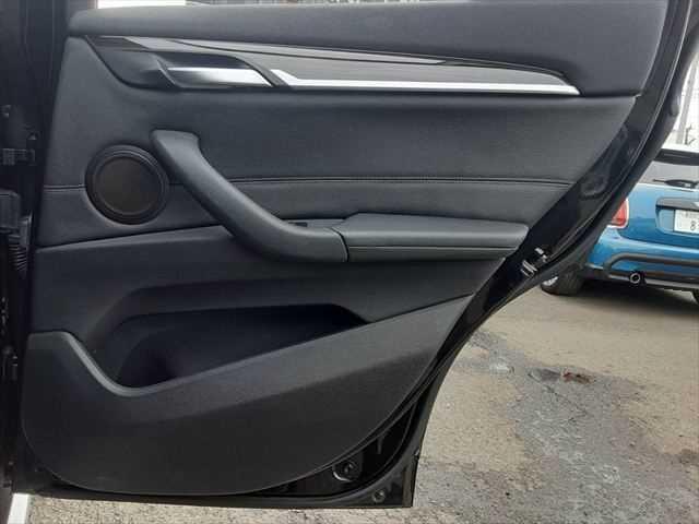 ���h�A�g����