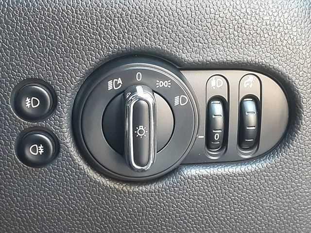 ���w�b�h���C�g�X�C�b�`