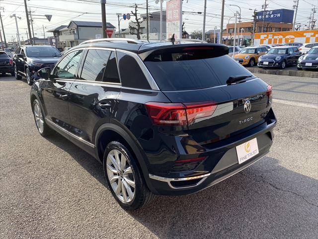 ＴＤＩ　スポーツ　デジタルコックピット　レーンキープ　アダプティブクルーズコントロール　ＡｐｐｌｅＣａｒＰｌａｙ　クリアランスソナー　純正メモリーナビ　電動リアゲート　禁煙車　バックカメラ　ＥＴＣ(12枚目)