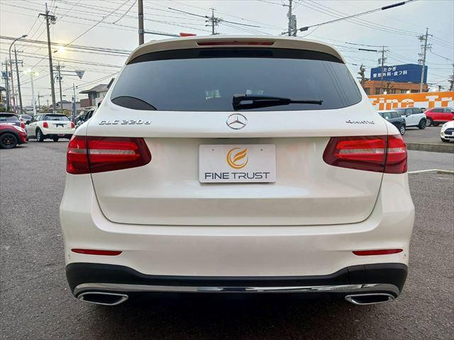 ＧＬＣ２２０ｄ　４マチックスポーツ（本革仕様）　ナビ　ＴＶ　パノラミックスライディングルーフ　ブルメスターサウンド　レーダーセーフティＰＫＧ　ヘッドアップディスプレイ　全席シートヒーター　パワーバックドア　全方位カメラ　禁煙車(11枚目)