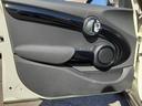 クーパーＳ　ペッパーＰＫＧ　ＬＥＤヘッドライト　純正ＨＤＤナビ　Ｂｌｕｅｔｏｏｔｈ　ＥＴＣ　禁煙車　オートライト　純正１６インチアルミホイール　オートエアコン　フォグランプ　ＵＳＢポート　キーレス　盗難防止装置（56枚目）