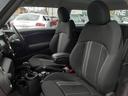 クーパーＳ　ペッパーパッケージ　純正ＨＤＤナビ　ＬＥＤヘッドライト　Ｂｌｕｅｔｏｏｔｈ　オートライト　禁煙車　ＭＴモード付シフト　純正１６インチアルミホイール　ミラー型ＥＴＣ　ミュージックサーバー　ＵＳＢポート（30枚目）