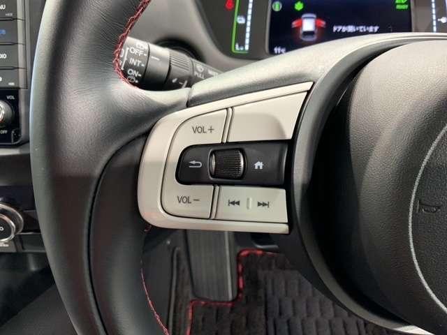 e:HEVホーム 20周年特別仕様車 カーサ 禁煙 新車保証継承 Navi BTaudio ipod/USB/音録 フルセグDVD リアカメラ 衝突軽減 サイドカ-テンSRS ETC LEDライト シ-トヒ-タ- スマ-トキ- 緊急レスキュ-装置(12枚目)