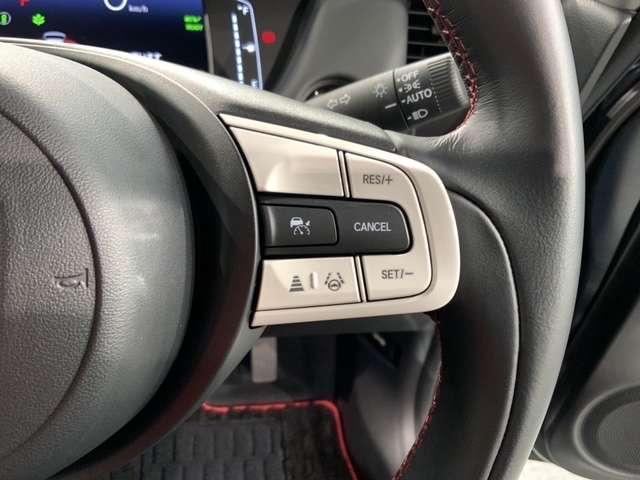 e:HEVホーム 20周年特別仕様車 カーサ 禁煙 新車保証継承 Navi BTaudio ipod/USB/音録 フルセグDVD リアカメラ 衝突軽減 サイドカ-テンSRS ETC LEDライト シ-トヒ-タ- スマ-トキ- 緊急レスキュ-装置(13枚目)