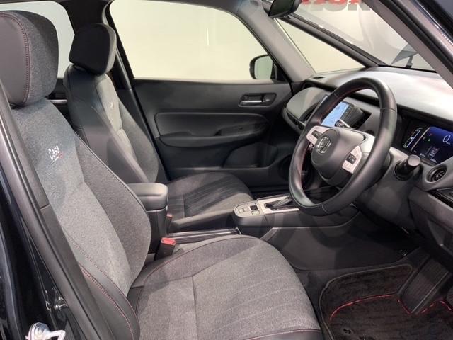 e:HEVホーム 20周年特別仕様車 カーサ 禁煙 新車保証継承 Navi BTaudio ipod/USB/音録 フルセグDVD リアカメラ 衝突軽減 サイドカ-テンSRS ETC LEDライト シ-トヒ-タ- スマ-トキ- 緊急レスキュ-装置(32枚目)