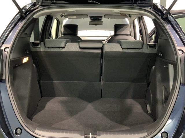 e:HEVホーム 20周年特別仕様車 カーサ 禁煙 新車保証継承 Navi BTaudio ipod/USB/音録 フルセグDVD リアカメラ 衝突軽減 サイドカ-テンSRS ETC LEDライト シ-トヒ-タ- スマ-トキ- 緊急レスキュ-装置(39枚目)