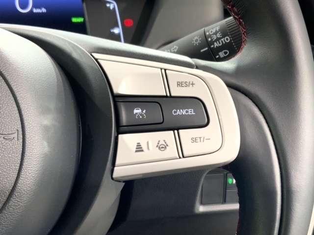 e:HEVホーム 20周年特別仕様車 カーサ 禁煙 新車保証継承 Navi BTaudio ipod/USB接続可/フルセグTV リアカメラ 衝突軽減装置 サイドカ-テンSRS ETC LEDライト シ-トヒ-タ- 純正アルミ 緊急レスキュ-装置(13枚目)