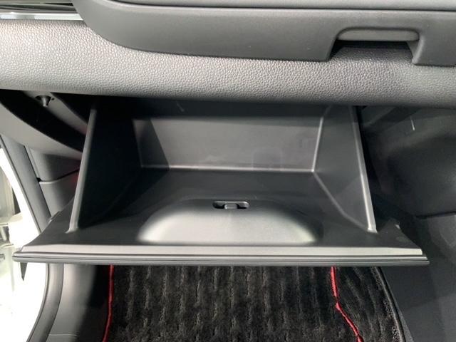 e:HEVホーム 20周年特別仕様車 カーサ 禁煙 新車保証継承 Navi BTaudio ipod/USB接続可/フルセグTV リアカメラ 衝突軽減装置 サイドカ-テンSRS ETC LEDライト シ-トヒ-タ- 純正アルミ 緊急レスキュ-装置(31枚目)