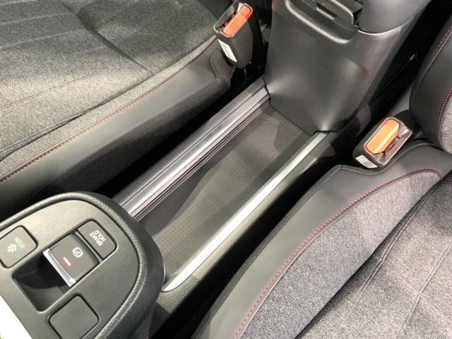 e:HEVホーム 20周年特別仕様車 カーサ 禁煙 新車保証継承 Navi BTaudio ipod/USB接続可/フルセグTV リアカメラ 衝突軽減装置 サイドカ-テンSRS ETC LEDライト シ-トヒ-タ- 純正アルミ 緊急レスキュ-装置(33枚目)